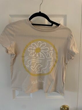 GAP x Keith Haring Cream Short-Sleeve Tee with Yellow Daisy Graphic